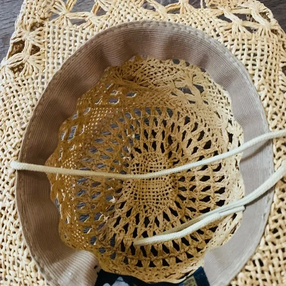 Hat - Picture 6 of 9